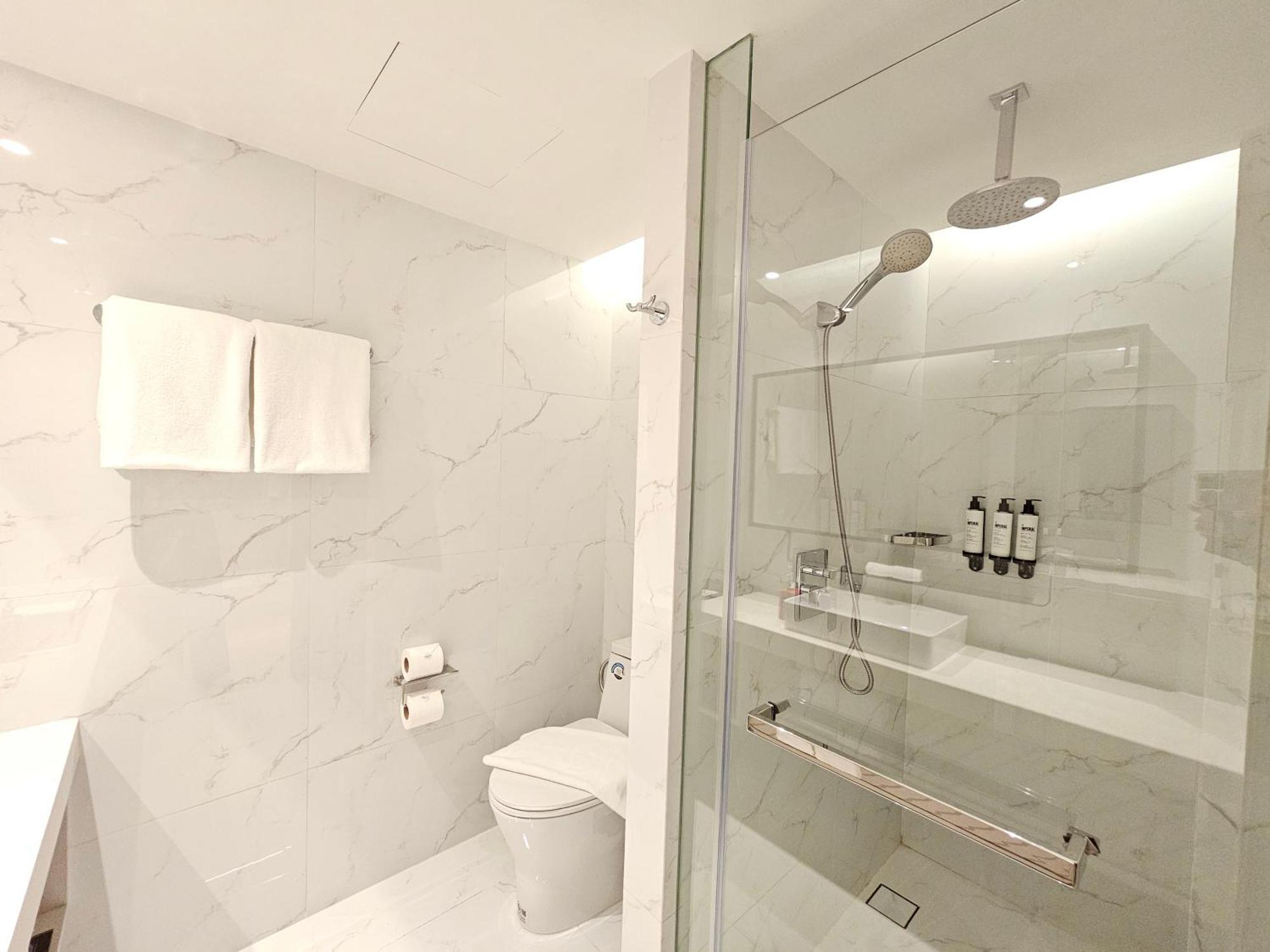 Khách sạn Oakwood Sukhumvit