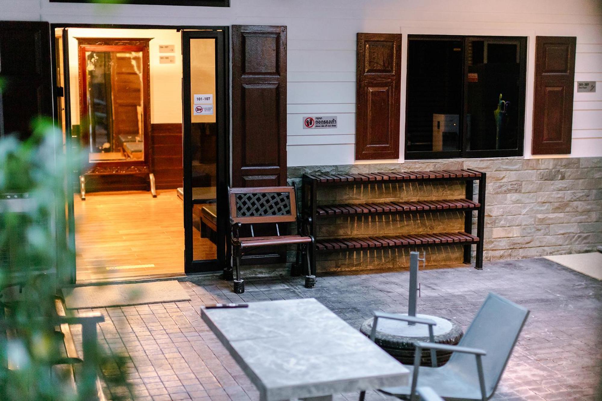 Diff Hostal Bangkok