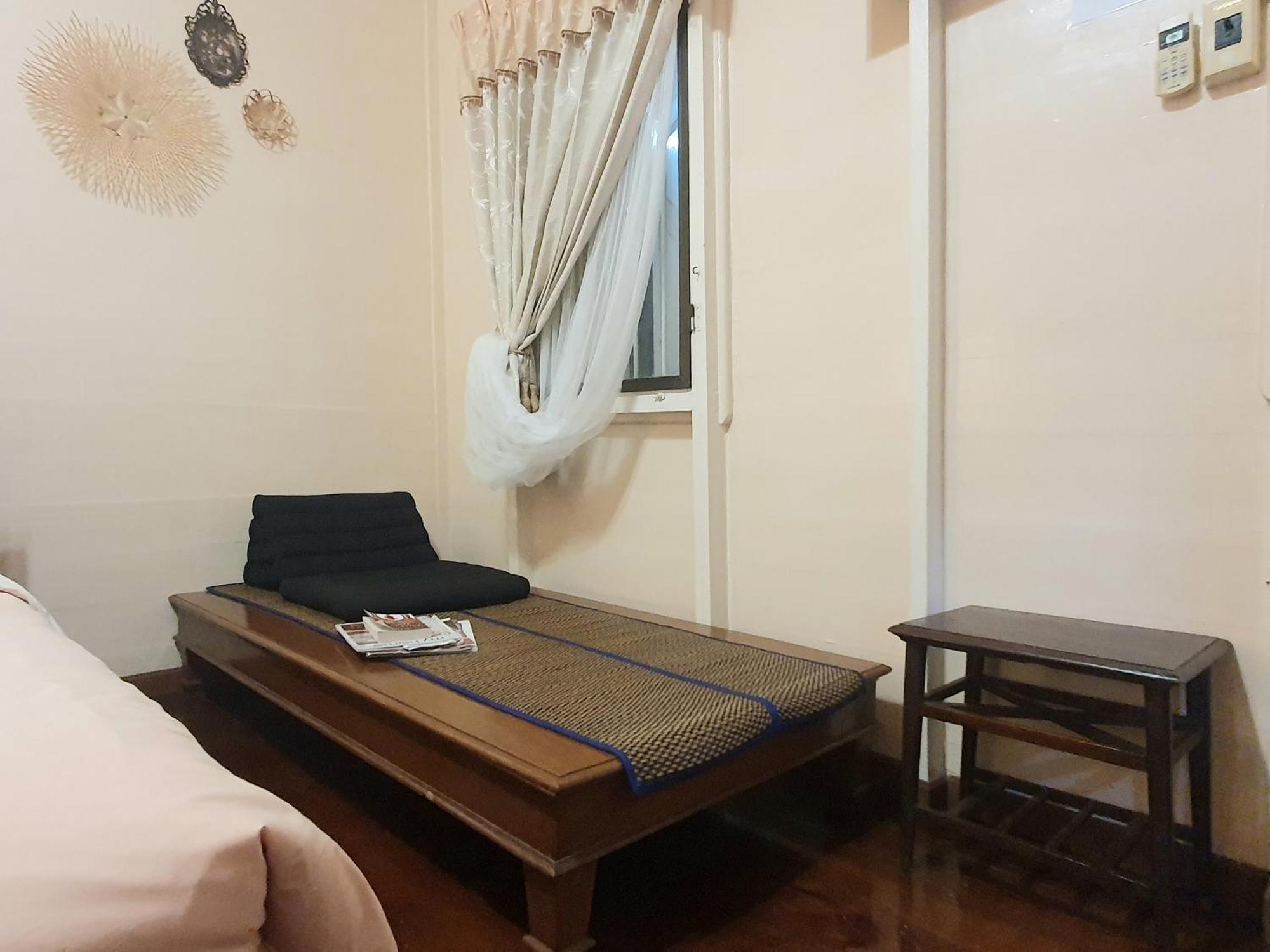 Kinn Stay50 Bed and breakfast
