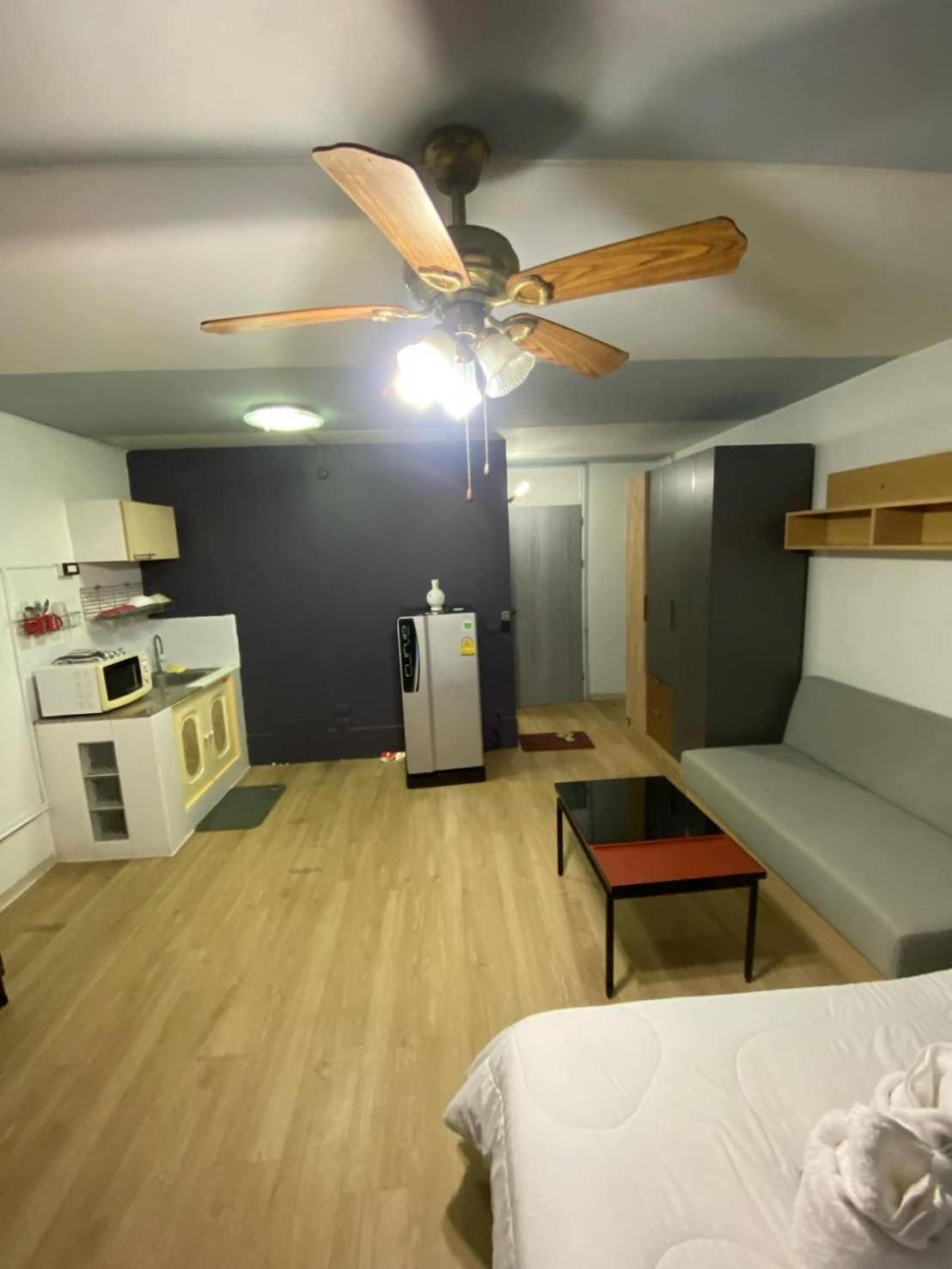 ไอริน ห้องพักรายวัน 2 Apartment