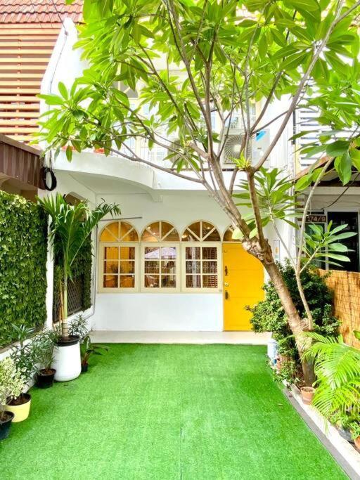 Entire House 6 People 3beds 2baths Near Bts Asoke Terminal21 *