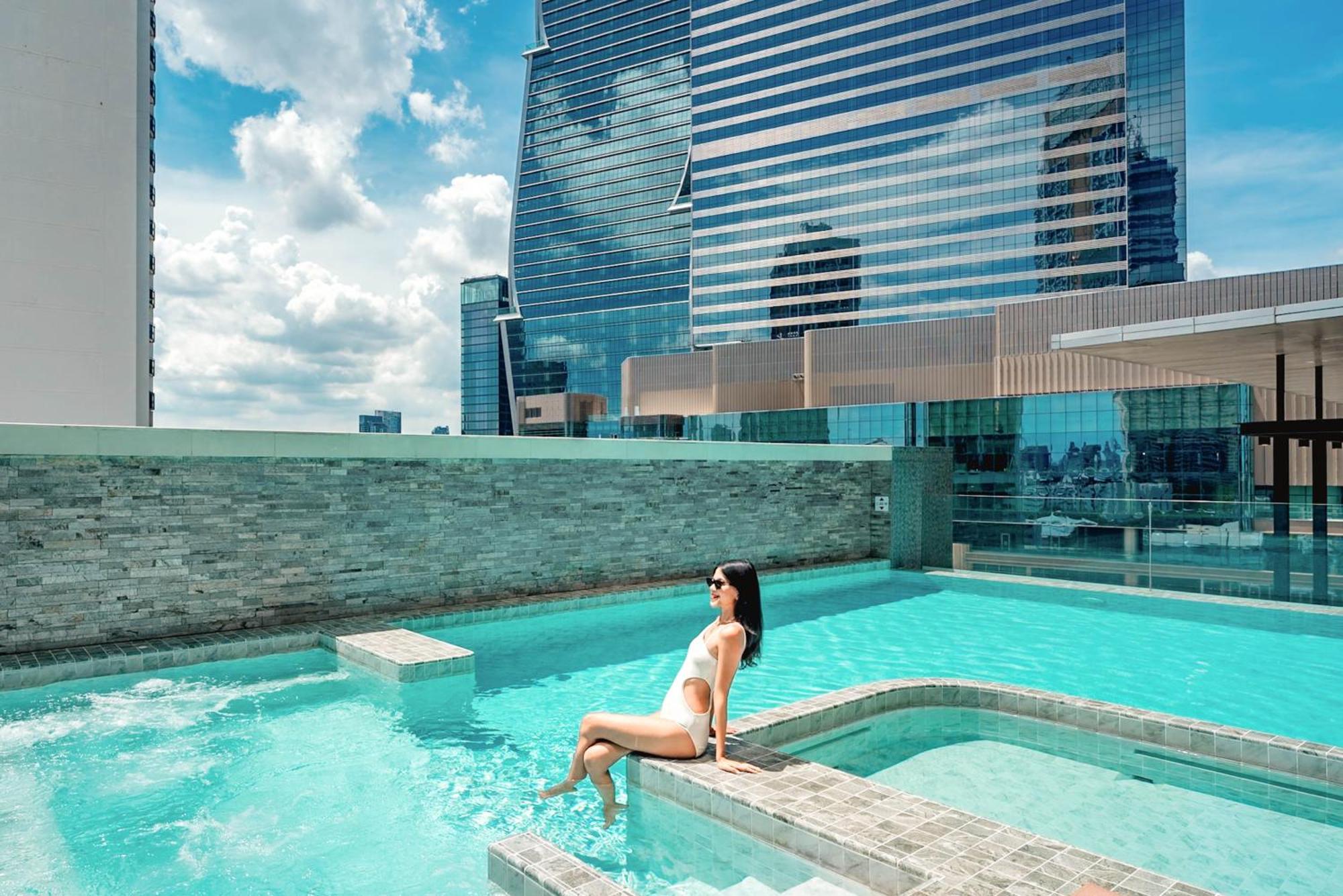 Aetas Lumpini Khách sạn 5*
