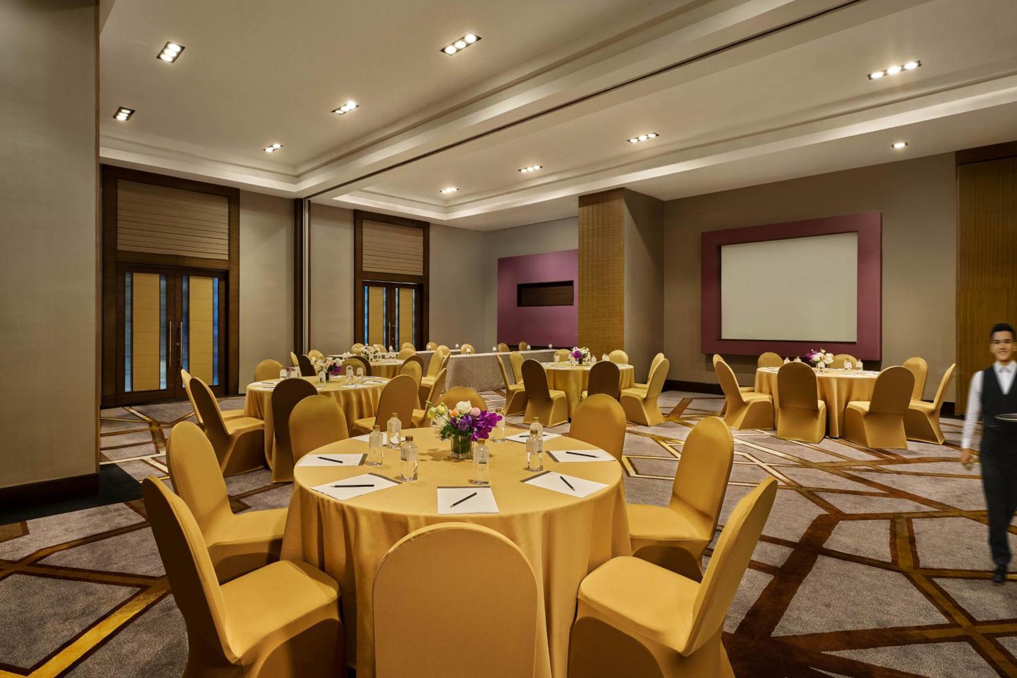 Aetas Lumpini Khách sạn 5*