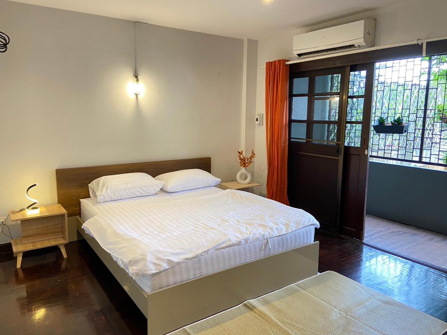 3 Brothers House Ekkamai Casa vacanze