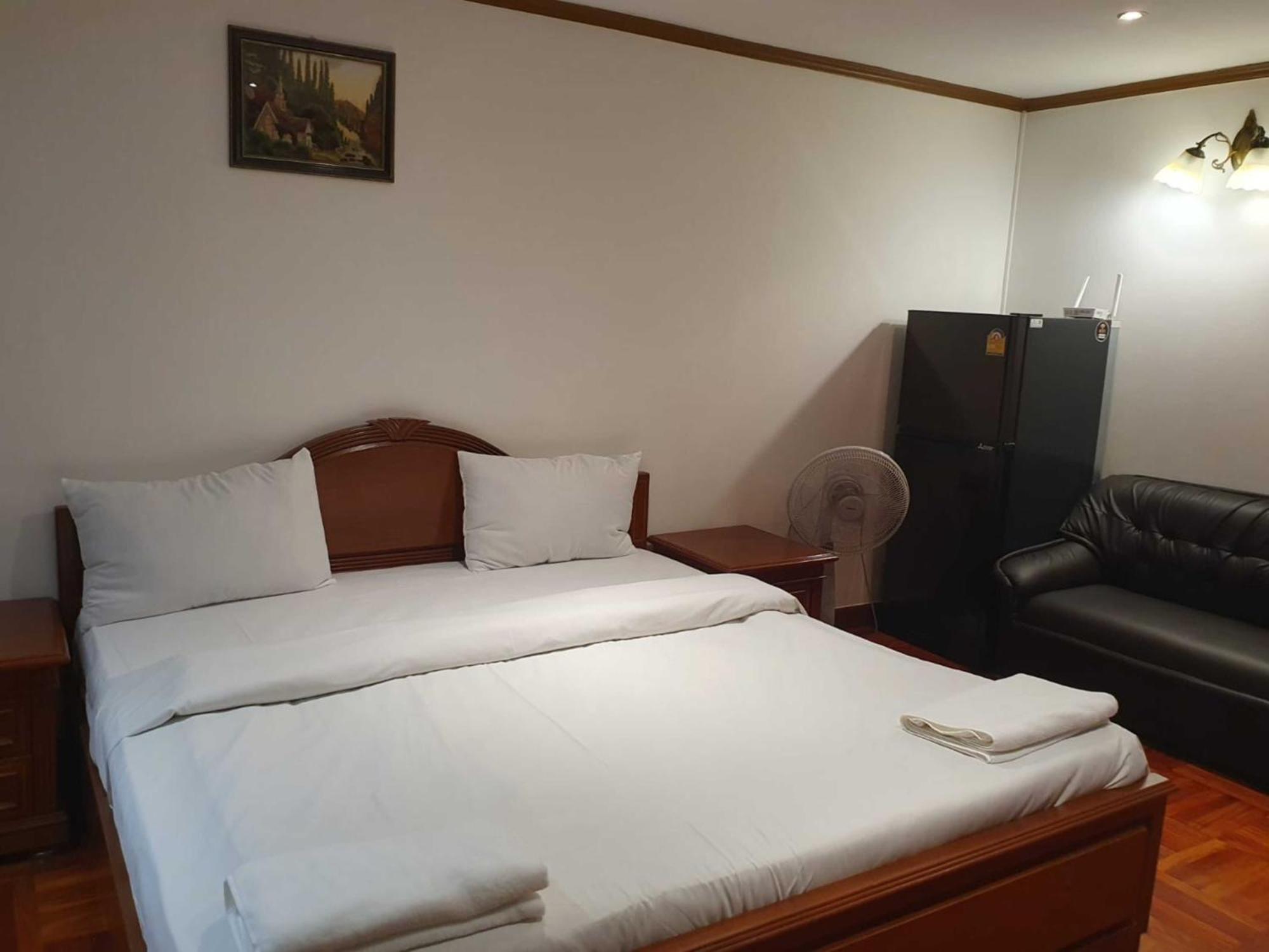 Apartemen Omni Tower Cozy By Direct *