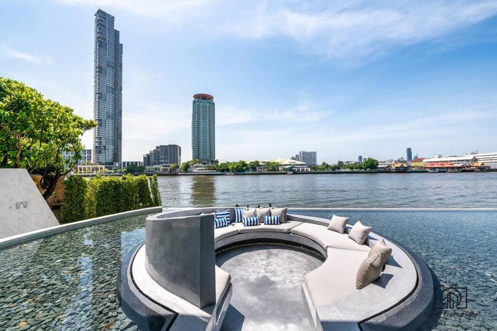 Luxurious River View Chao Phraya River Apartment