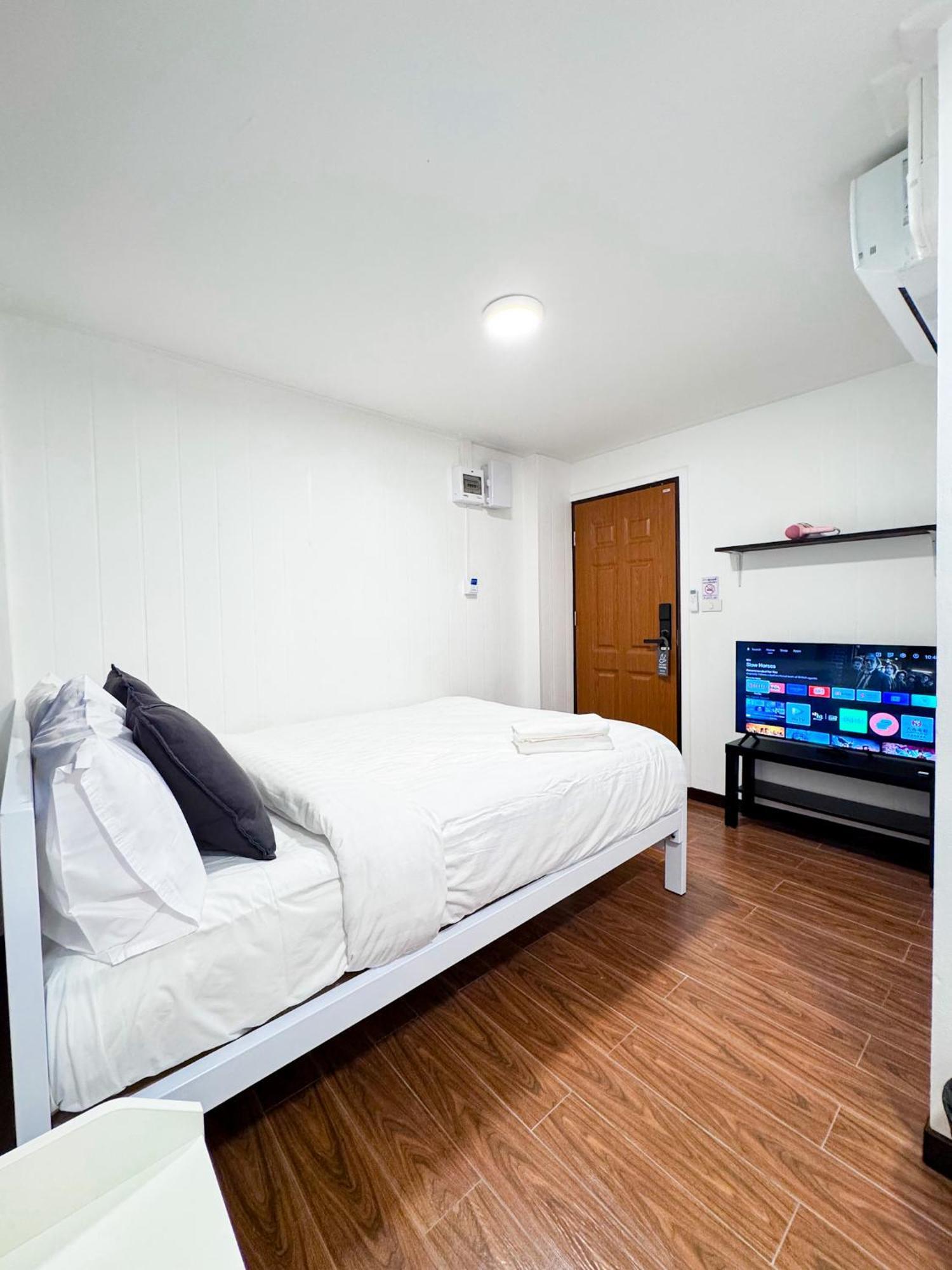 Diff Hostal Bangkok