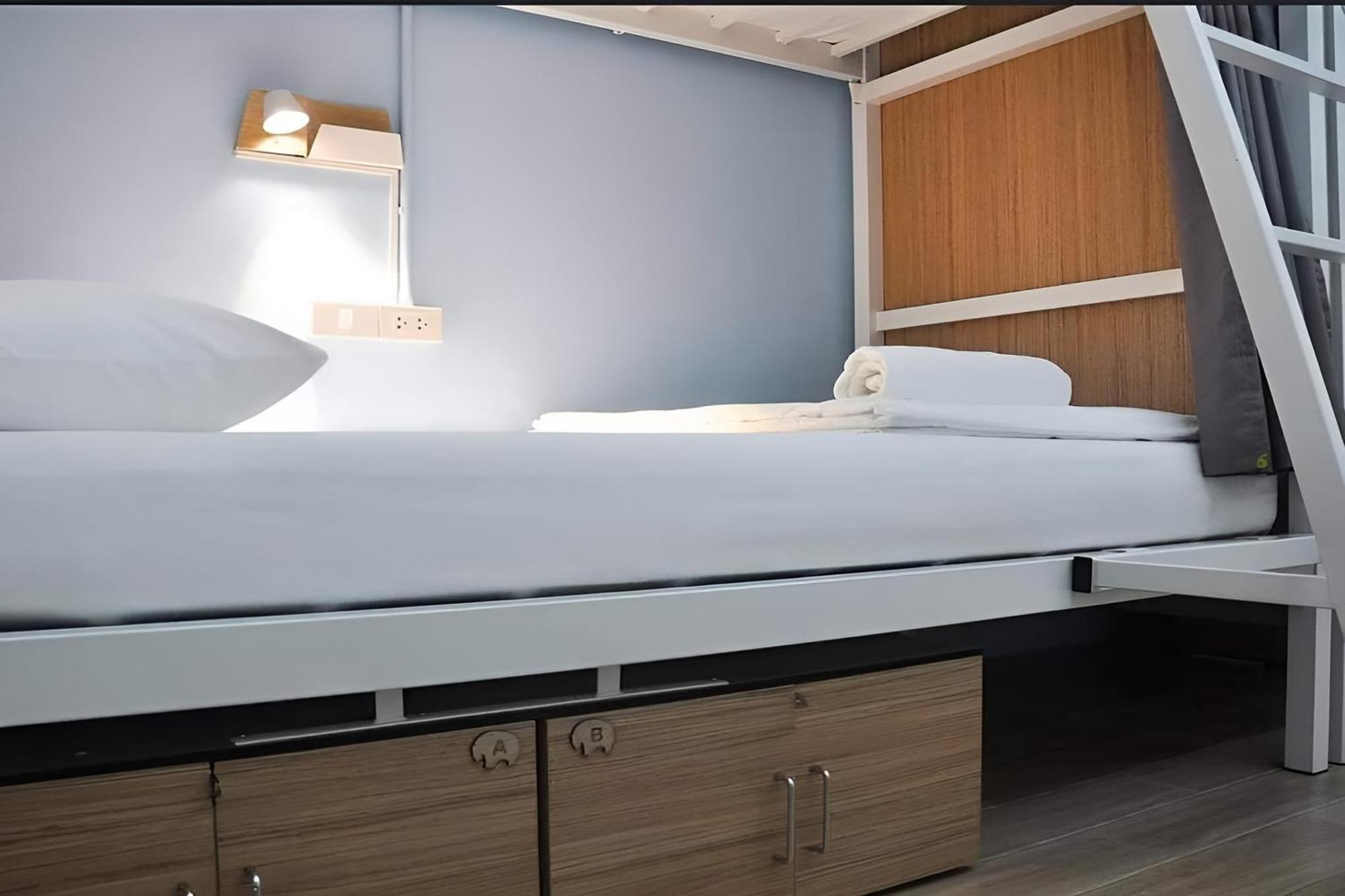 10m2 Appartement, Met 0 Privé Badkamer In Chatuchak * Bangkok