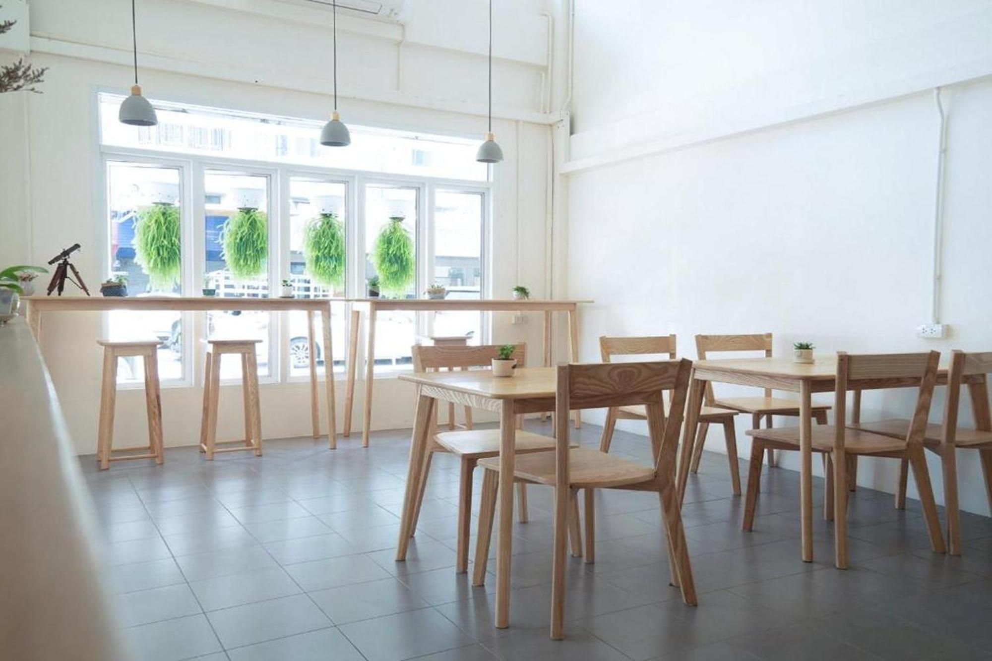 Hostel 10m2 Appartement, Met 0 Privé Badkamer In Chatuchak
