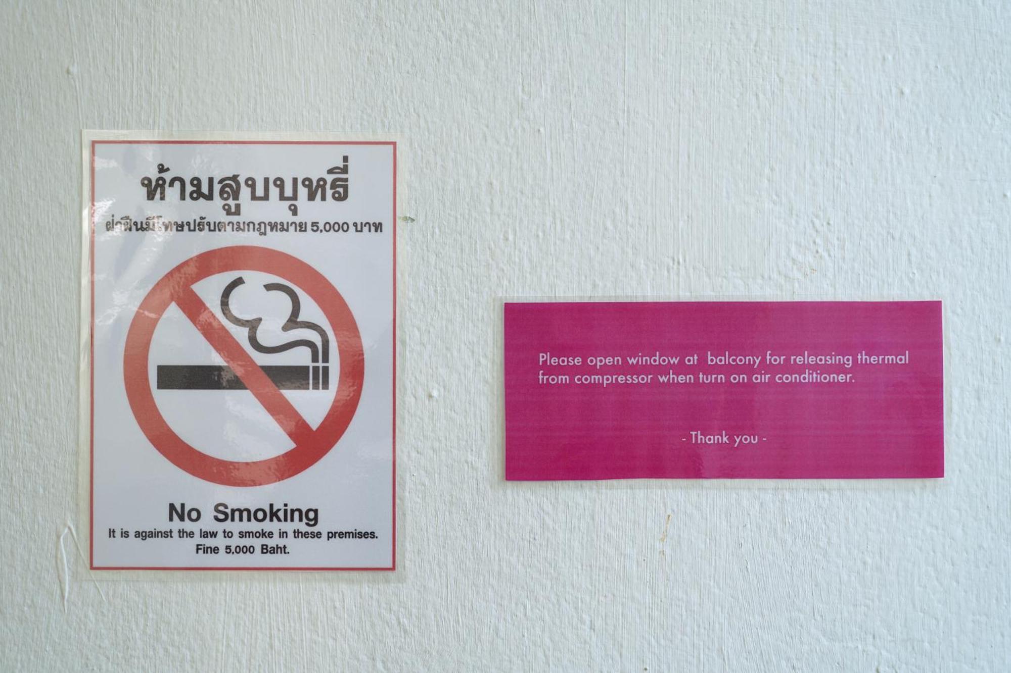 Modern Art - Lat Phrao Near Mrt Mahat Thai *