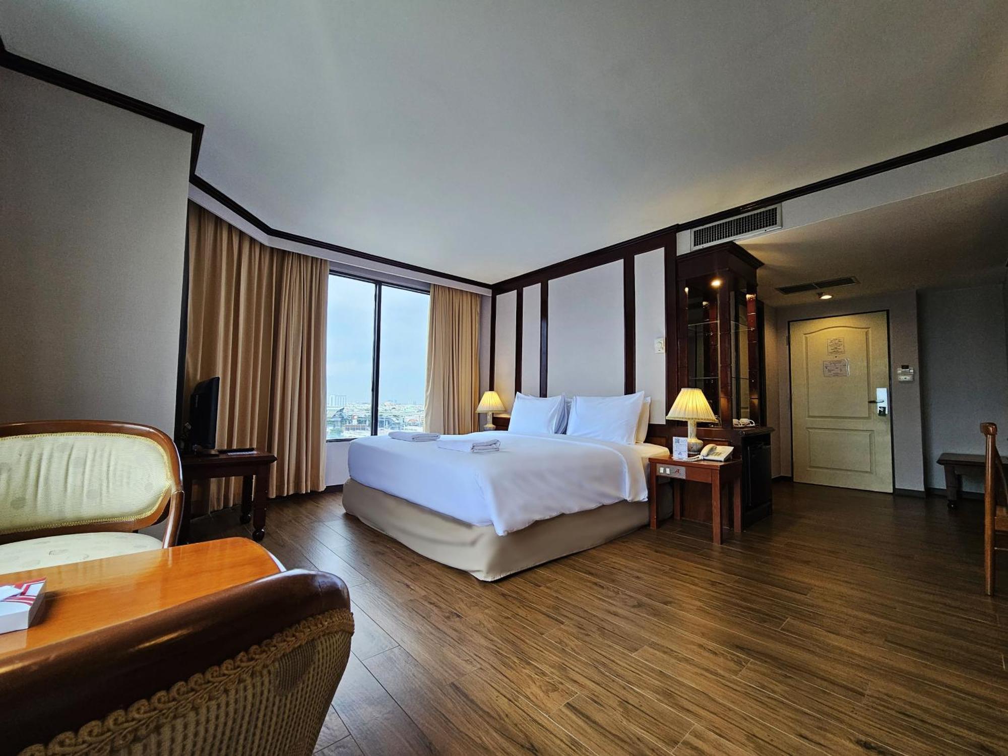 Hotell Alexander 5*