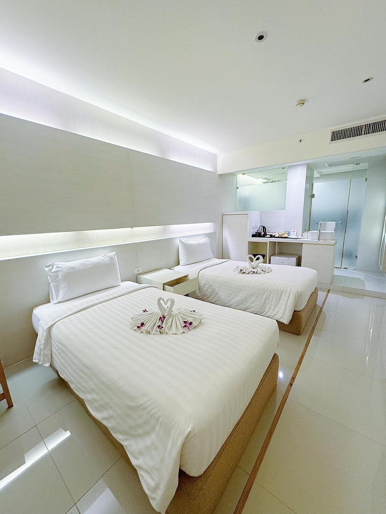 Khách sạn Metacity