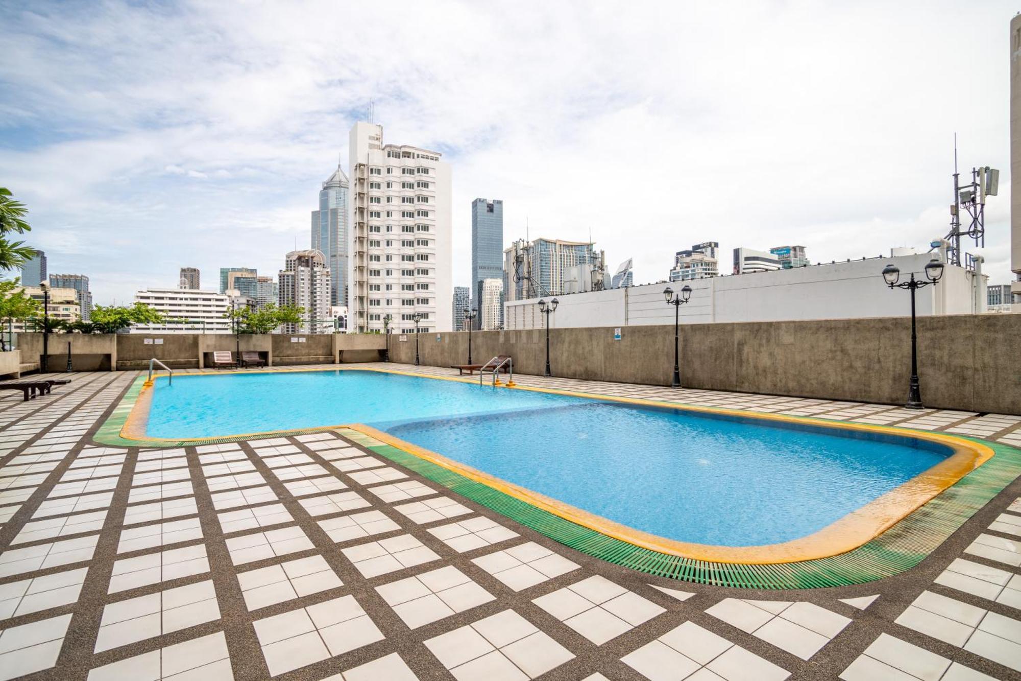 Apartamento Petra Designer Sukhumvit, Nana Bts Banguecoque