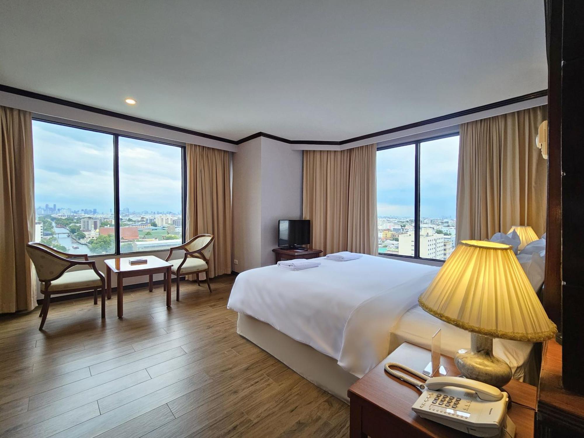 Hotell Alexander 5*