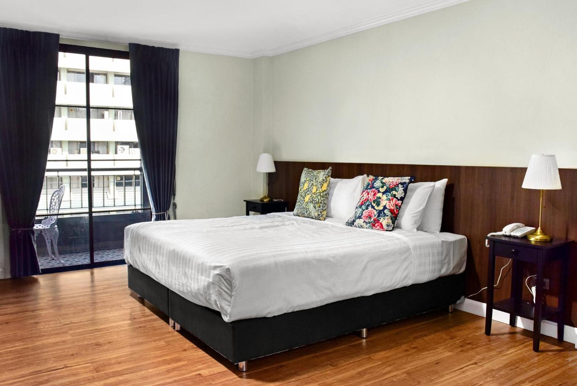 Aparthotel Cc Residences *