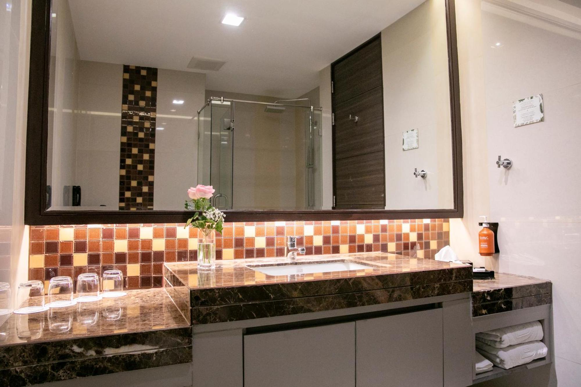 Hotel The Berkeley Pratunam - Sha Extra Bangkok