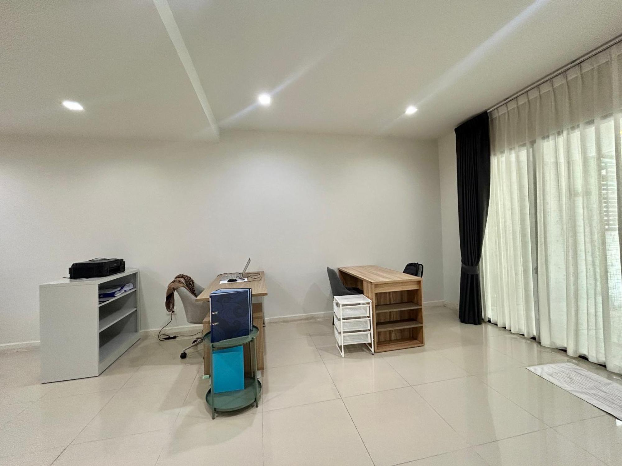Hébergement de vacances 3 Bedrooms Townhome Near Mega Bangna