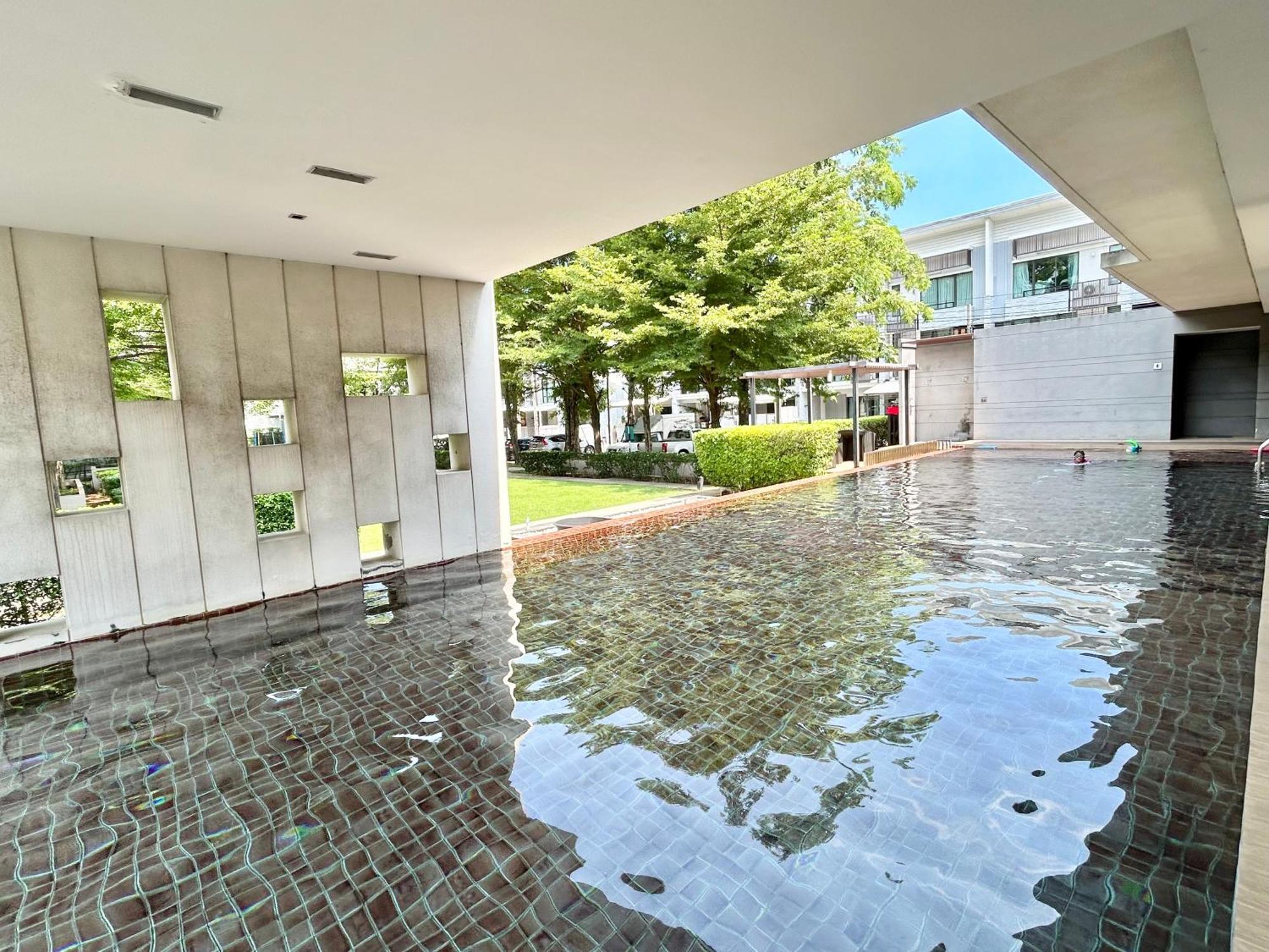 3 Bedrooms Townhome Near Mega Bangna Hébergement de vacances *