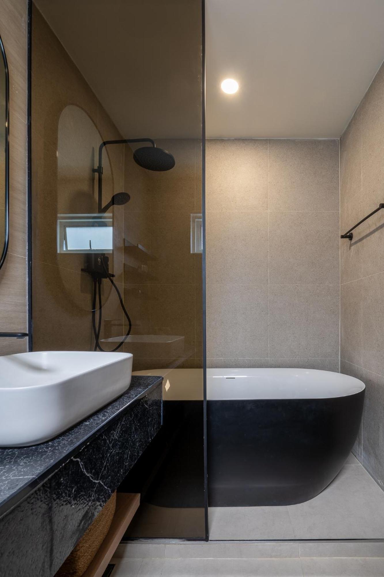 Whole Floor Penthouse, 3 Bedroom 3 Bath, Next To Metro Station Apartment Bangkok