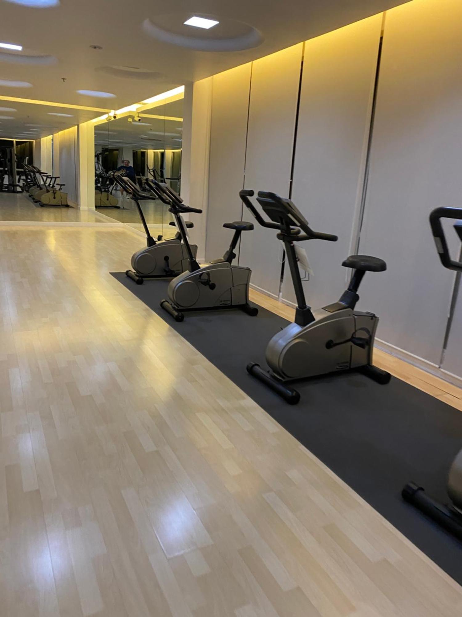 Douillet Pool Fitness Apartment