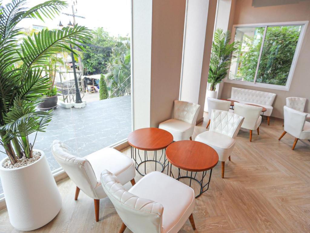 B2 Suan Luang Rama 9 Srinakarin 42 Boutique & Budget 3*