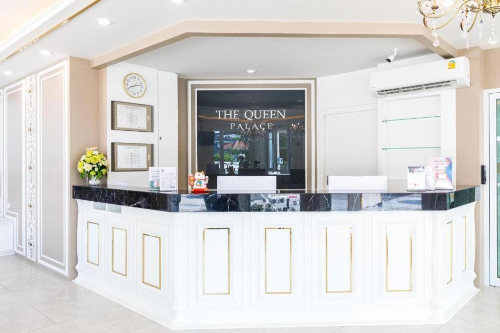 The Queen Palace Hotel Bangkok