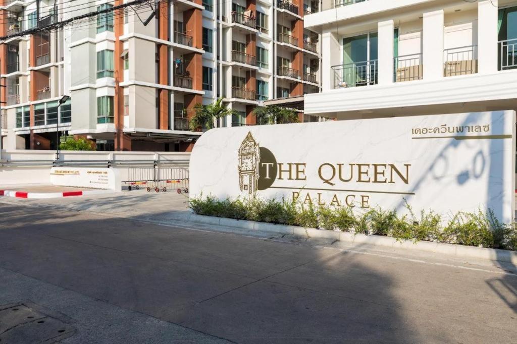 The Queen Palace Hotel Bangkok