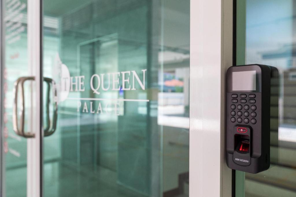 The Queen Palace 4* Bangkok