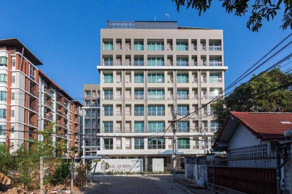 The Queen Palace 4*