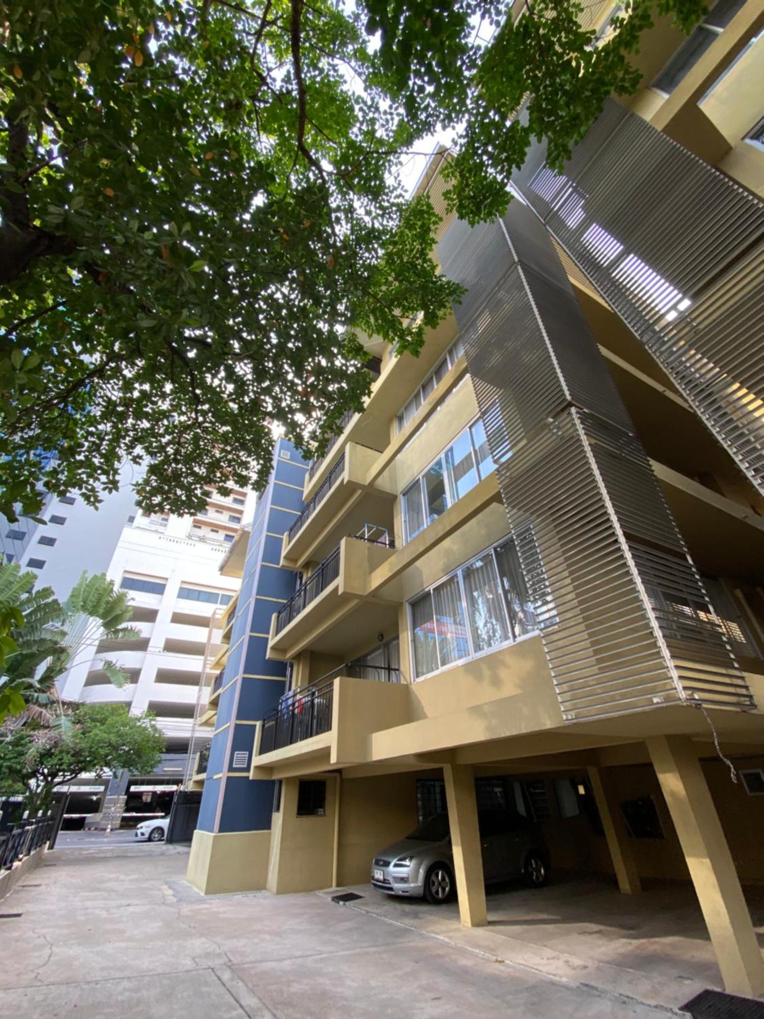 Phatana Court * Bangkok