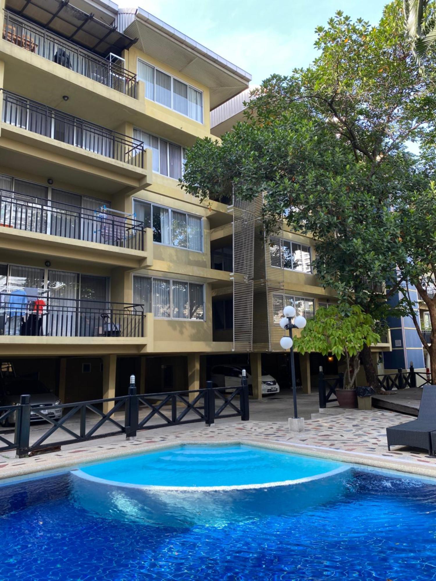 Phatana Court *