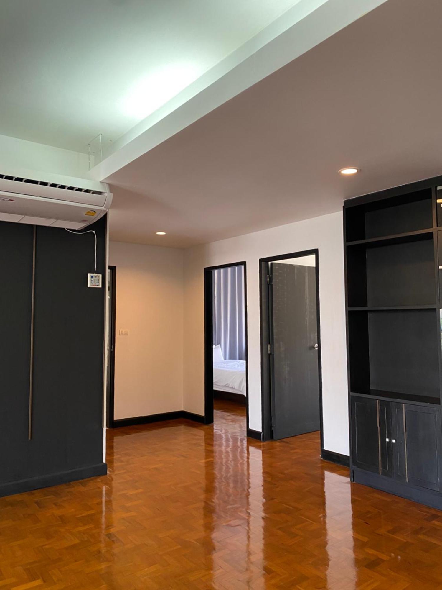 Guest house Phatana Court *