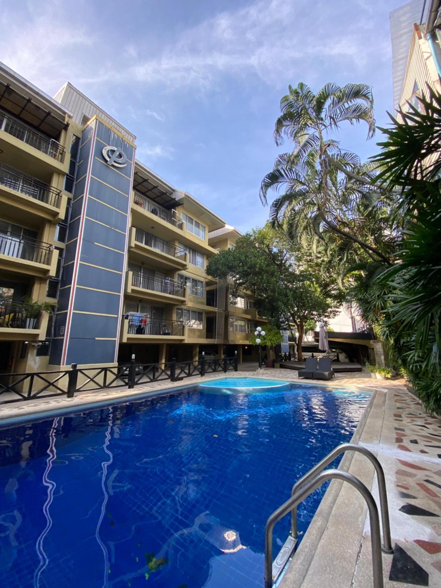 Phatana Court Guest house Bangkok
