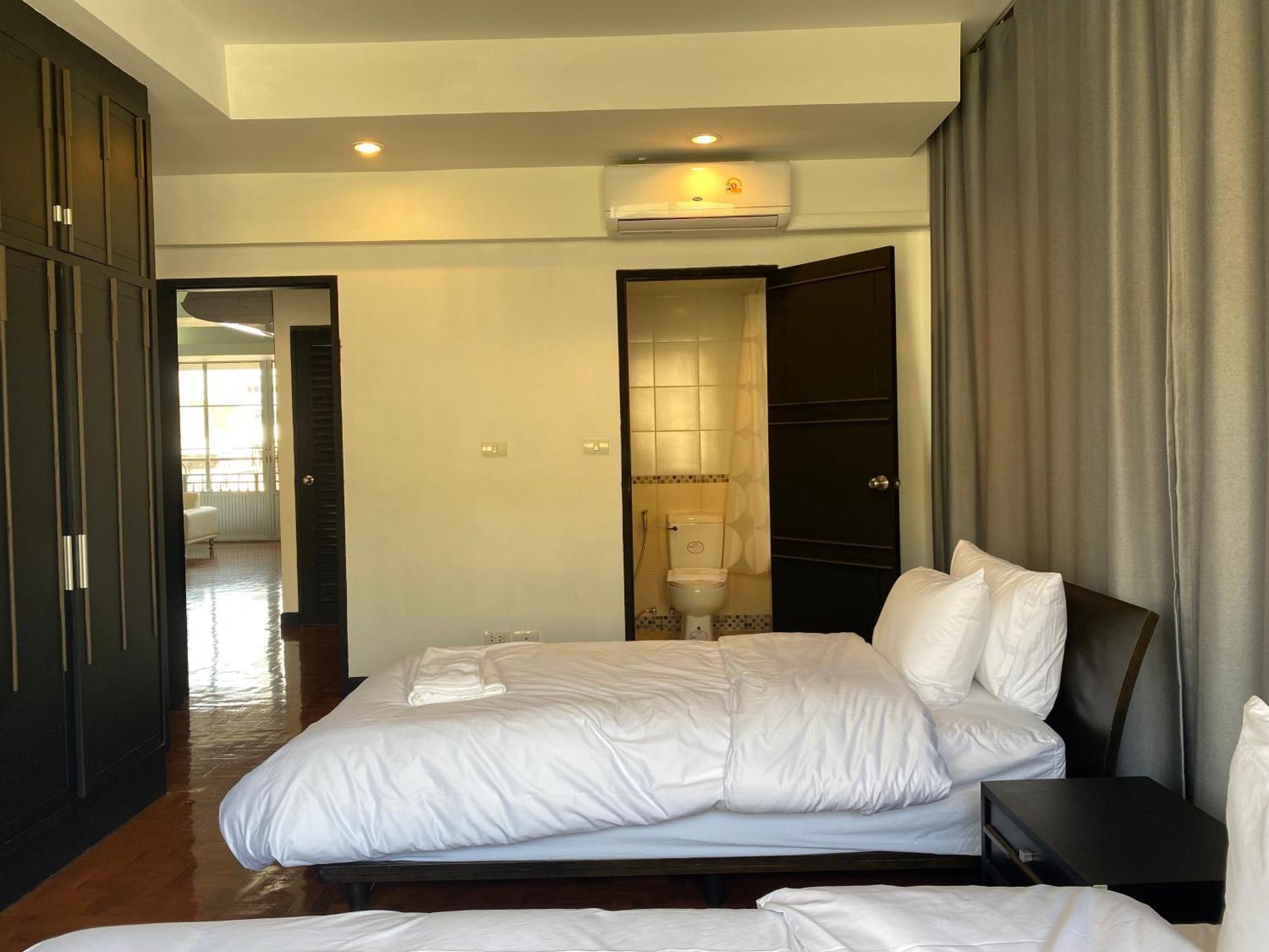 Phatana Court Guest house Bangkok
