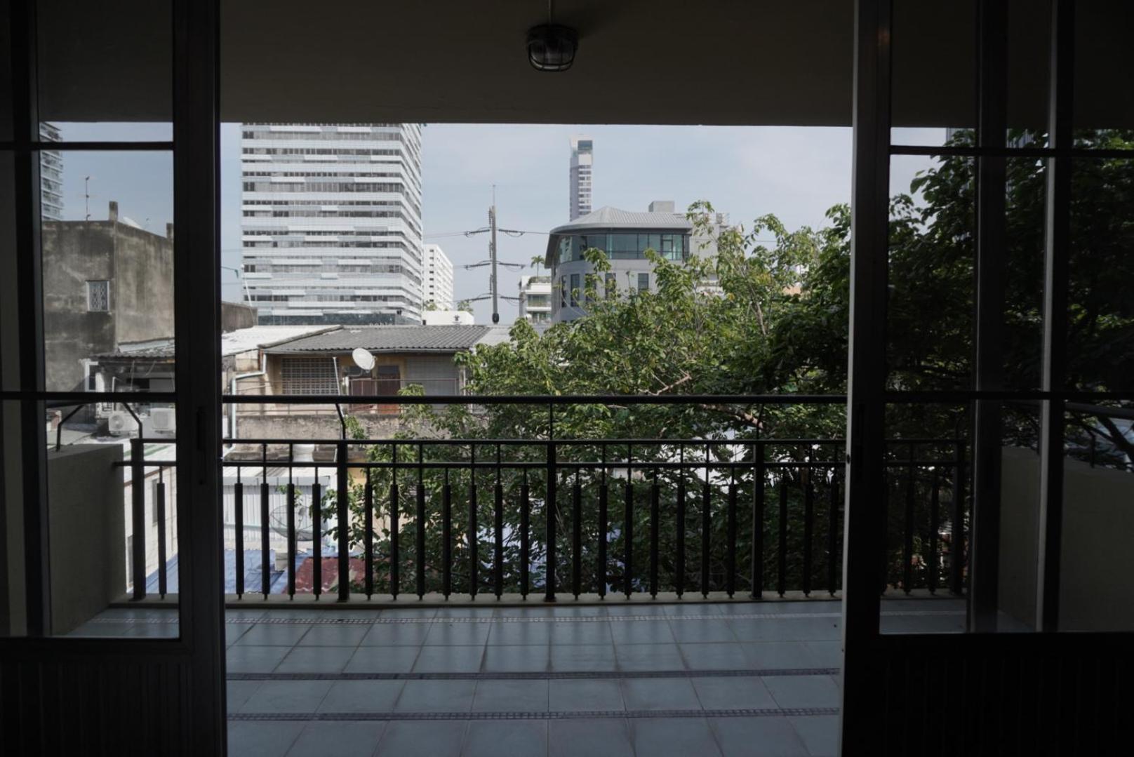Phatana Court Guest house