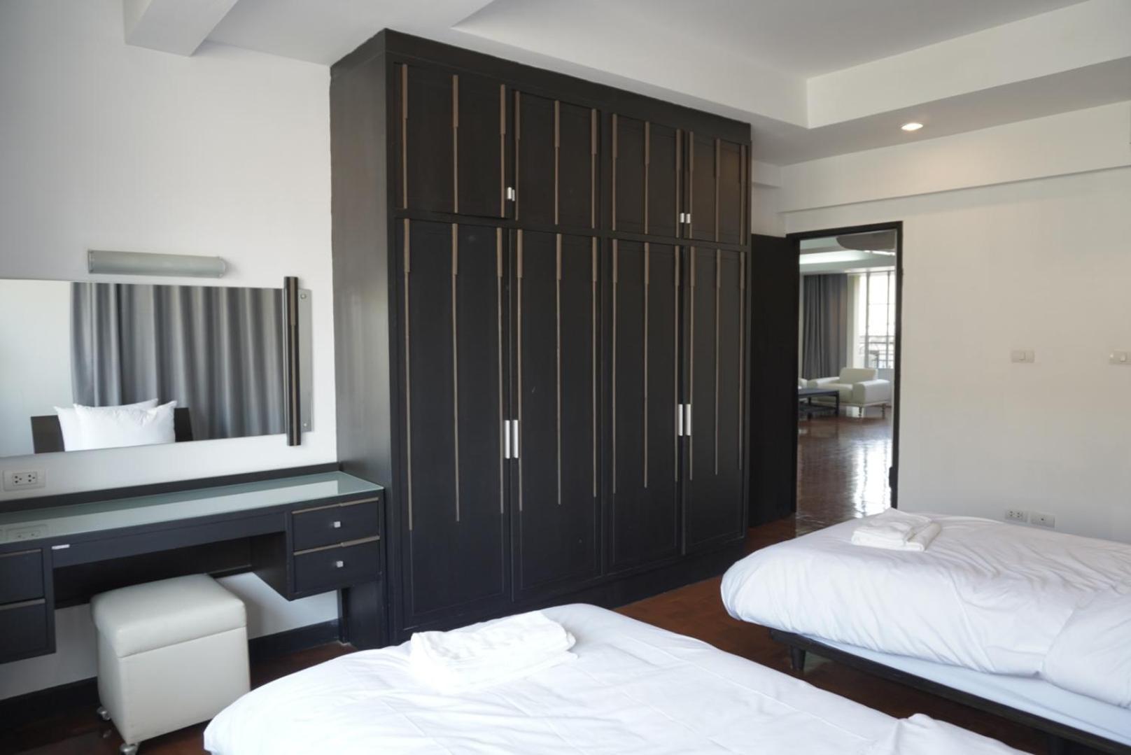 Phatana Court Guest house Bangkok