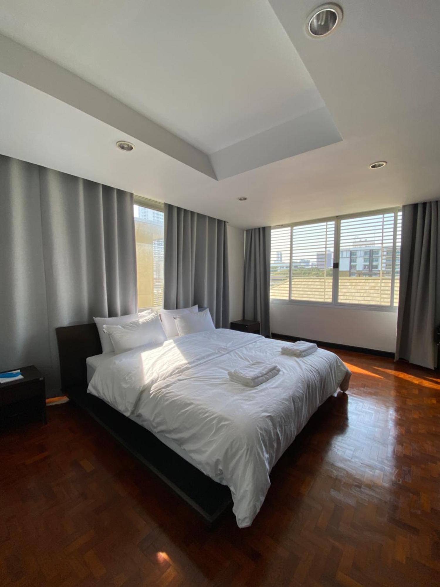 Phatana Court Guest house Bangkok