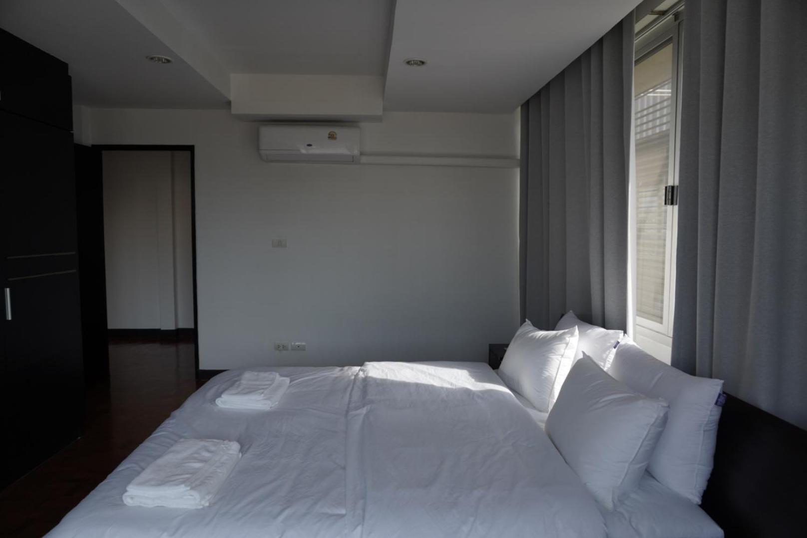 Phatana Court Bangkok
