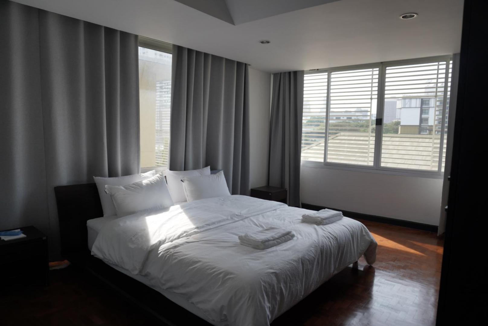 Guest house Phatana Court *