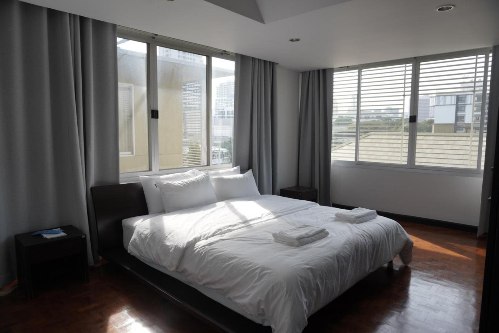 Guest house Phatana Court *
