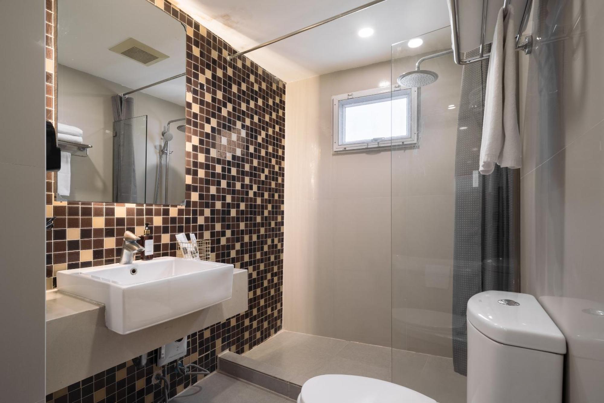 Aspira Sukhumvit 20 Hotell