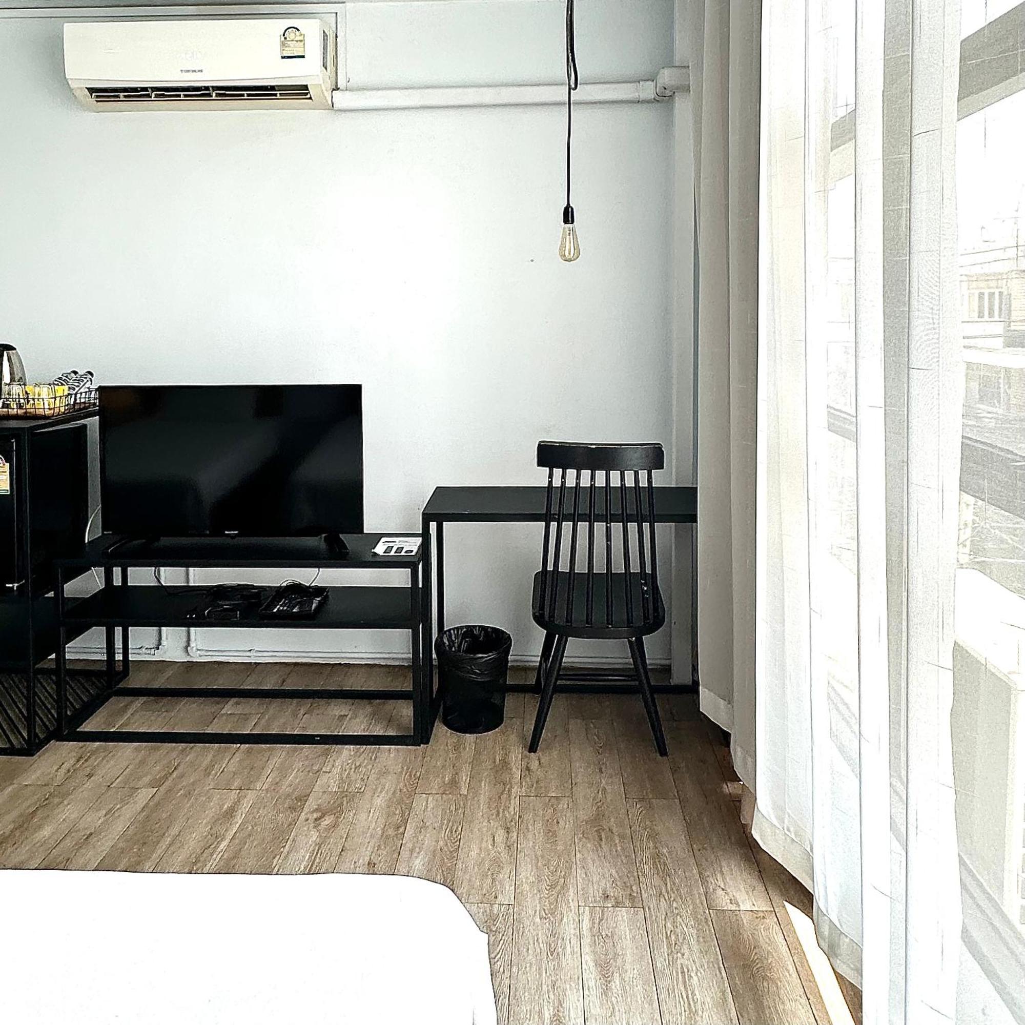Beige Poshtels + Netflix Auberge de jeunesse