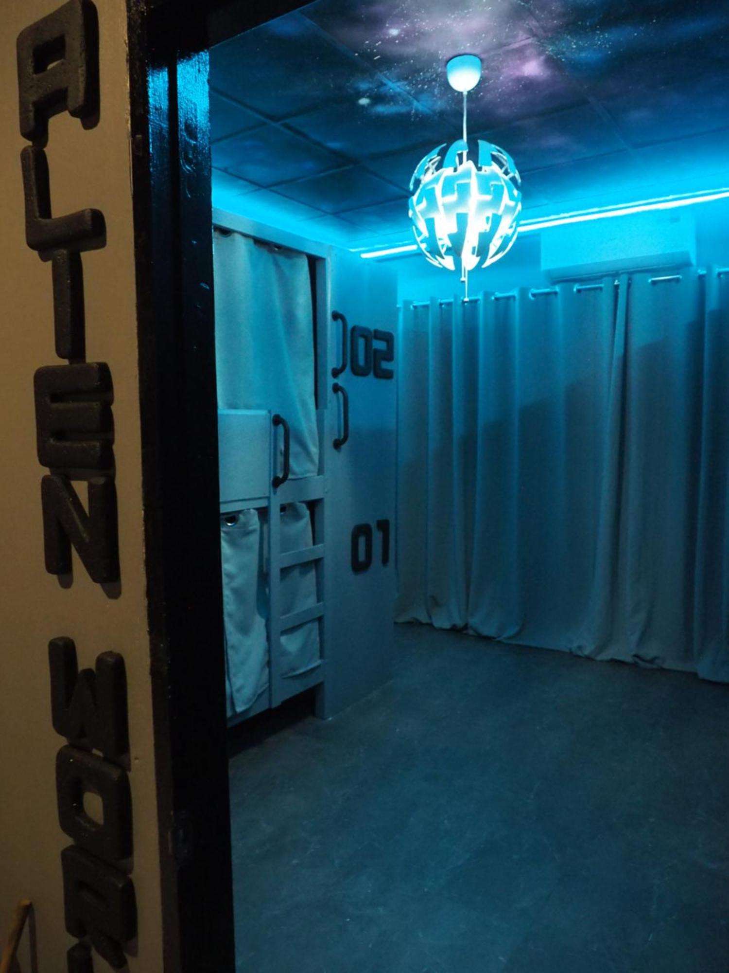 Albergue Doctor Alien Don Mueang *