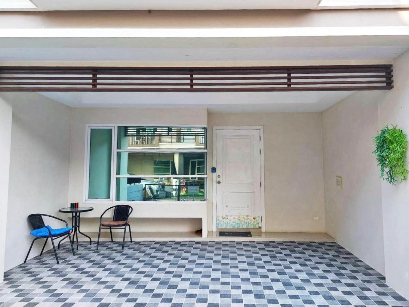 Areehouse 300平方 獨棟別墅 家庭首選 近7-11 超市 Mrt Vila *