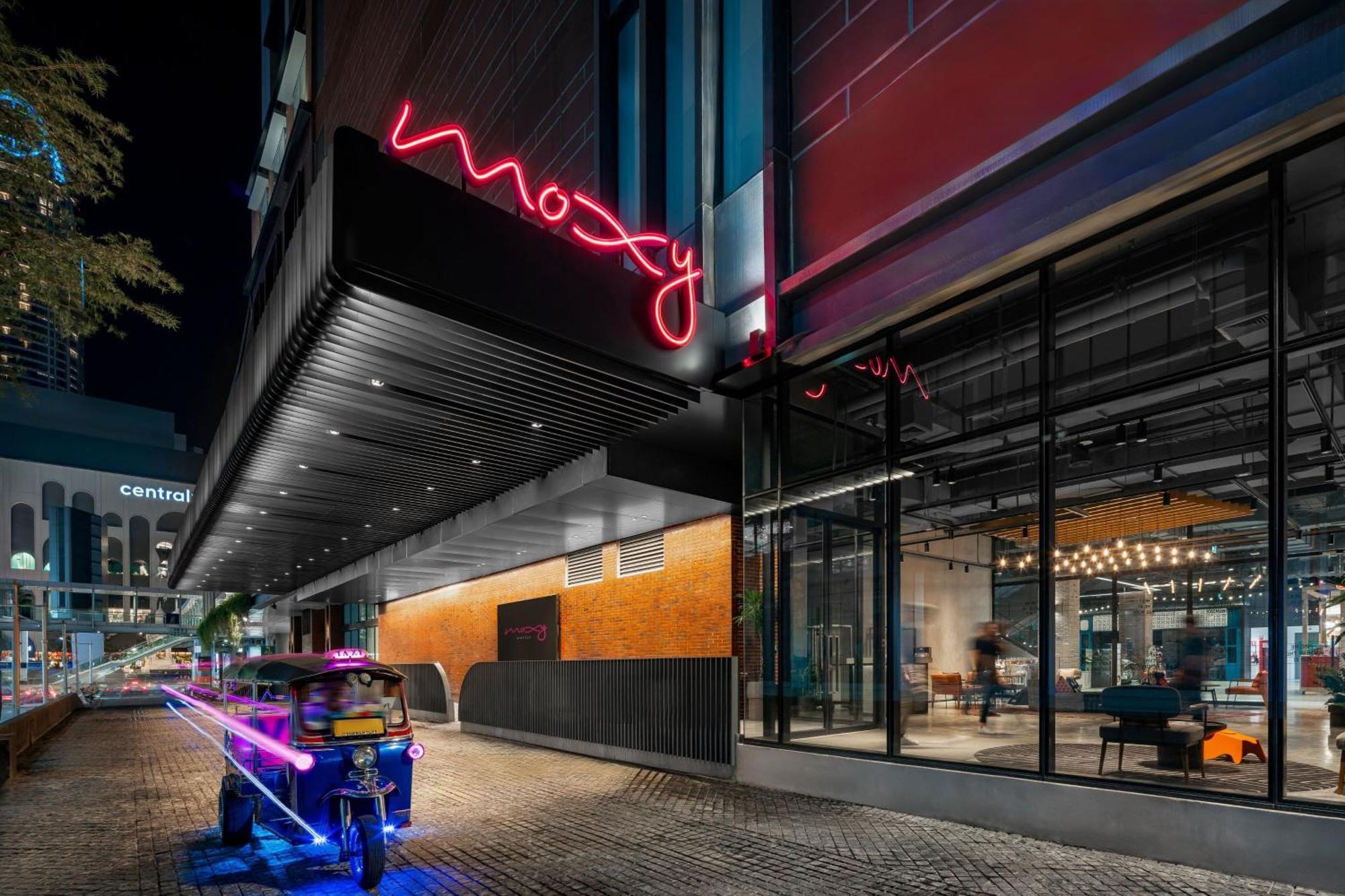 Khách sạn Moxy Ratchaprasong Bangkok