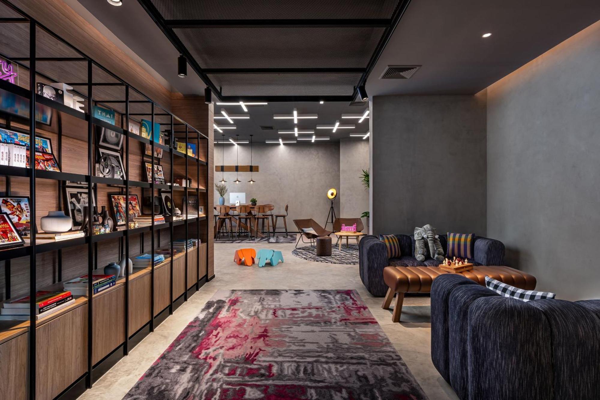 Khách sạn Moxy Ratchaprasong