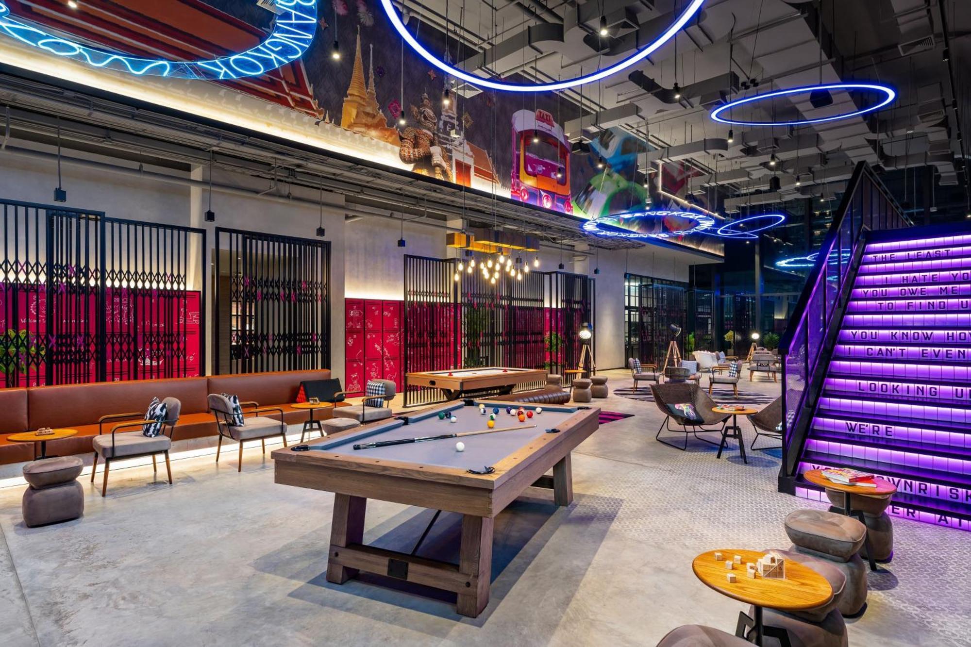 Khách sạn Moxy Ratchaprasong