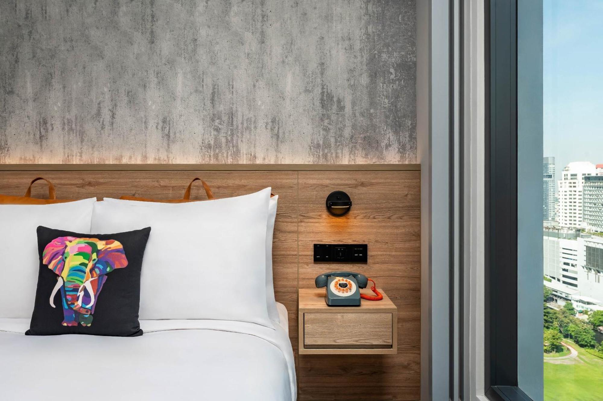 Moxy Ratchaprasong Khách sạn