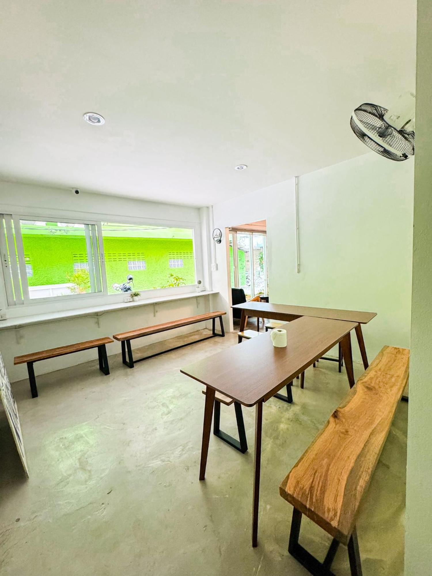 Diff Hostal