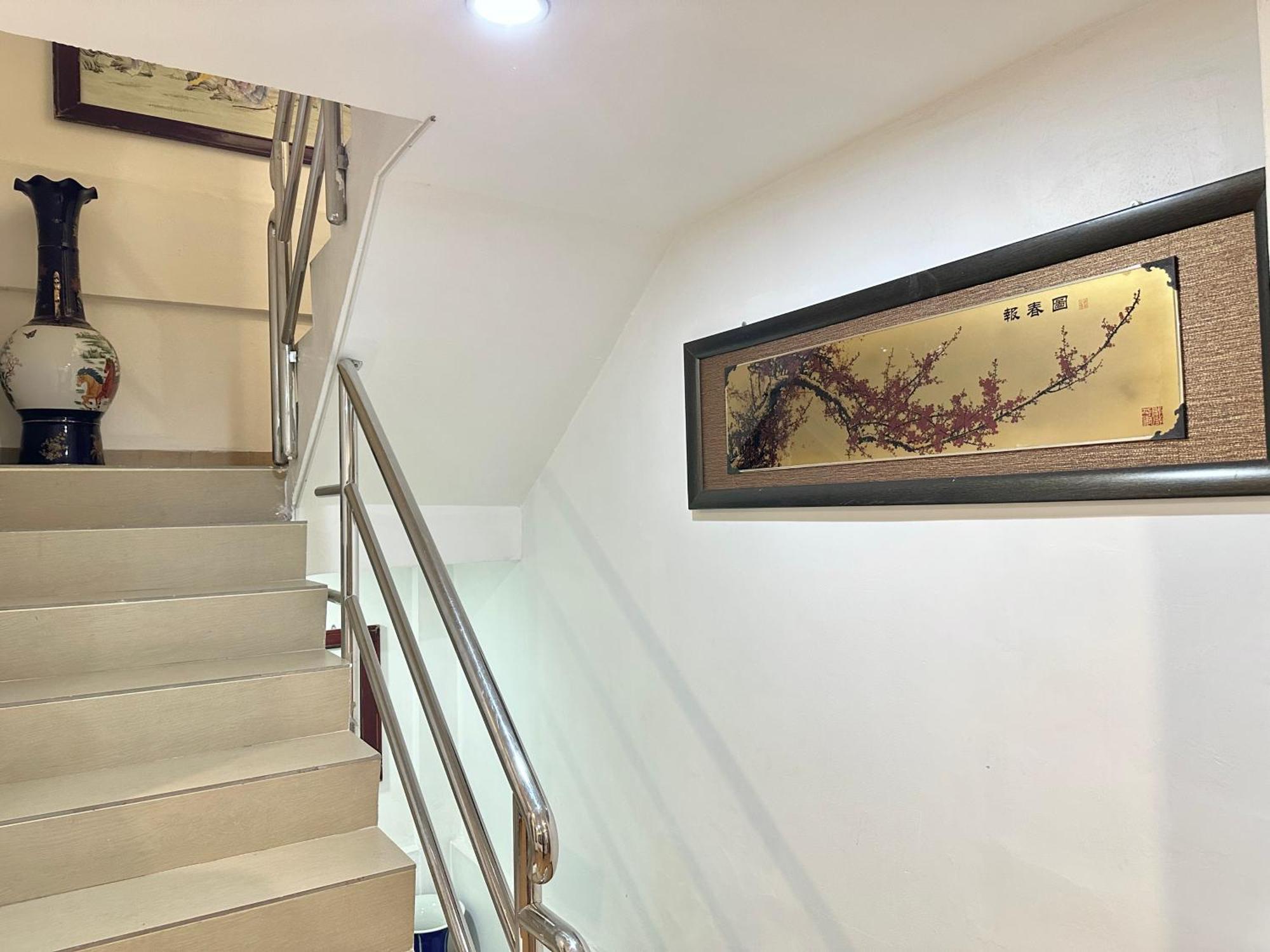 Hotel Longzhu 2*